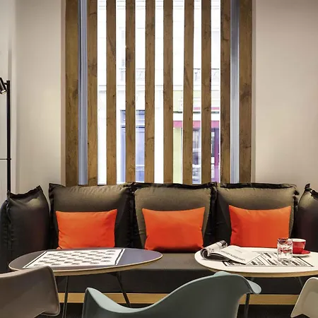 Ibis Père Lachaise Hotel 3*