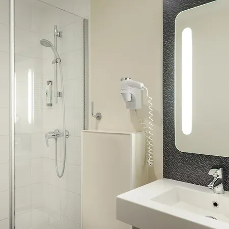 Hotel Ibis Père Lachaise 3*