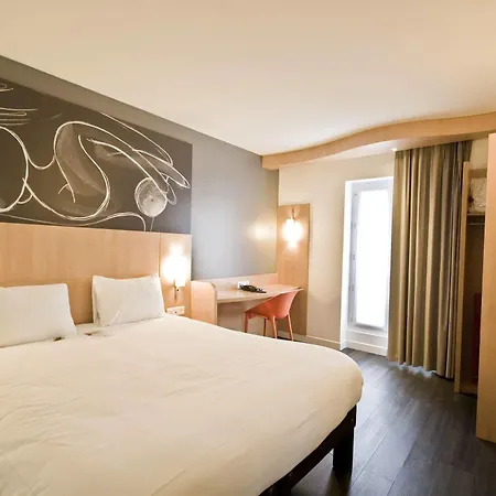 Ibis Père Lachaise 3* Parigi