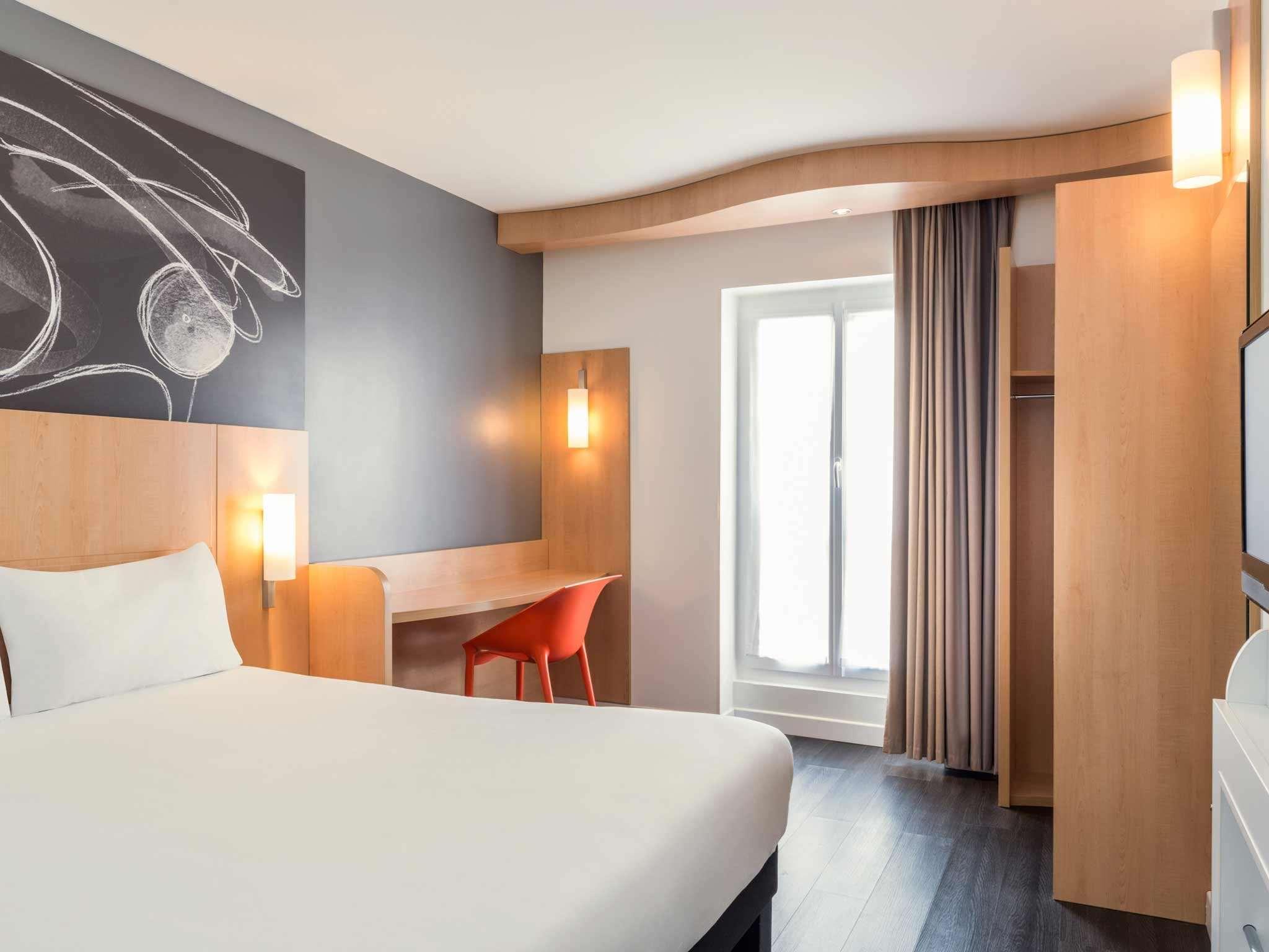 Ibis Père Lachaise Parigi