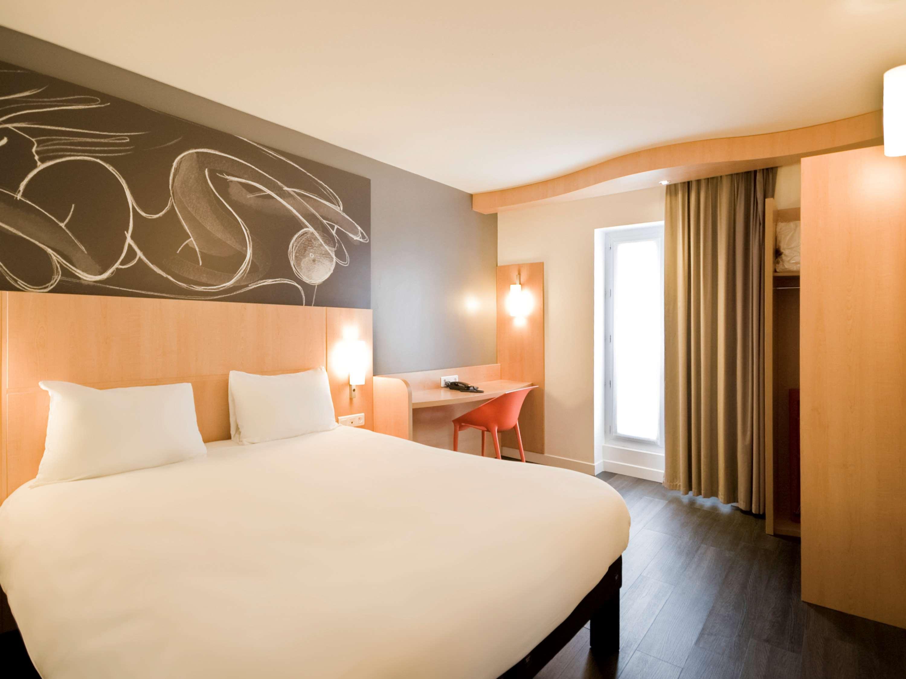 Hotel Ibis Père Lachaise