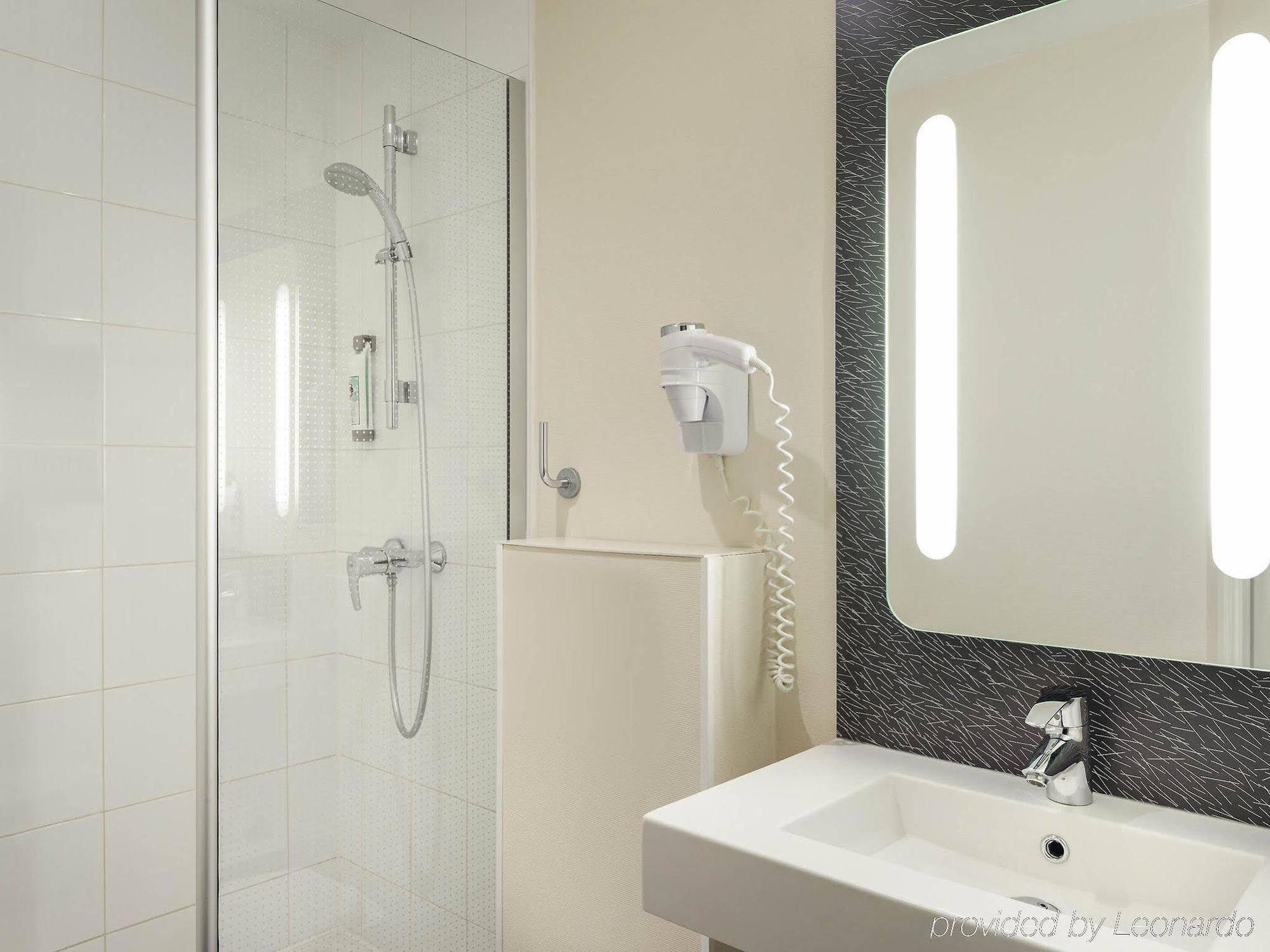 Hotel Ibis Père Lachaise 3*