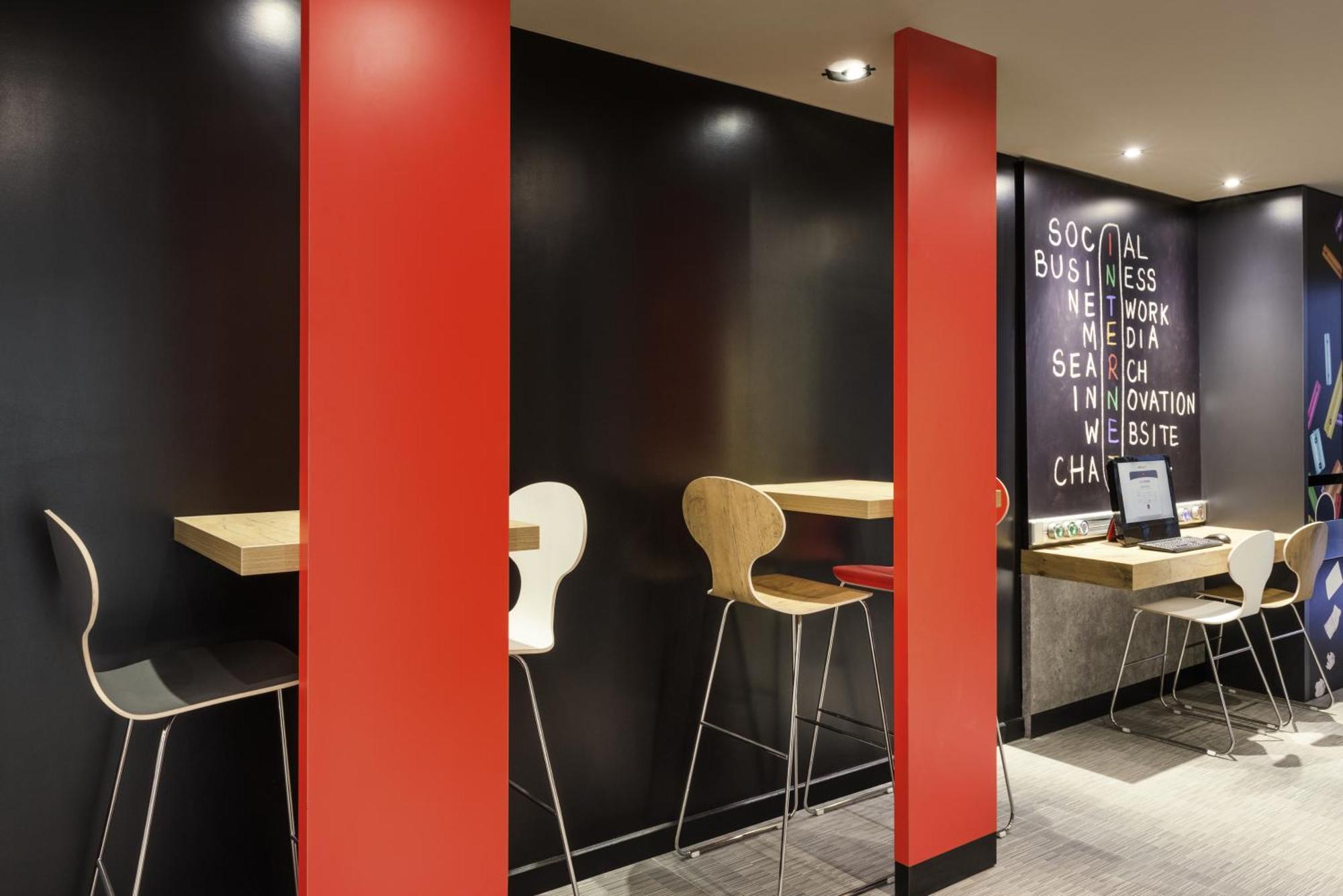 Ibis Pere Lachaise Hotel 3*