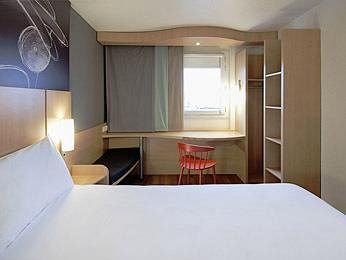 Ibis Pere Lachaise Hotel Paris